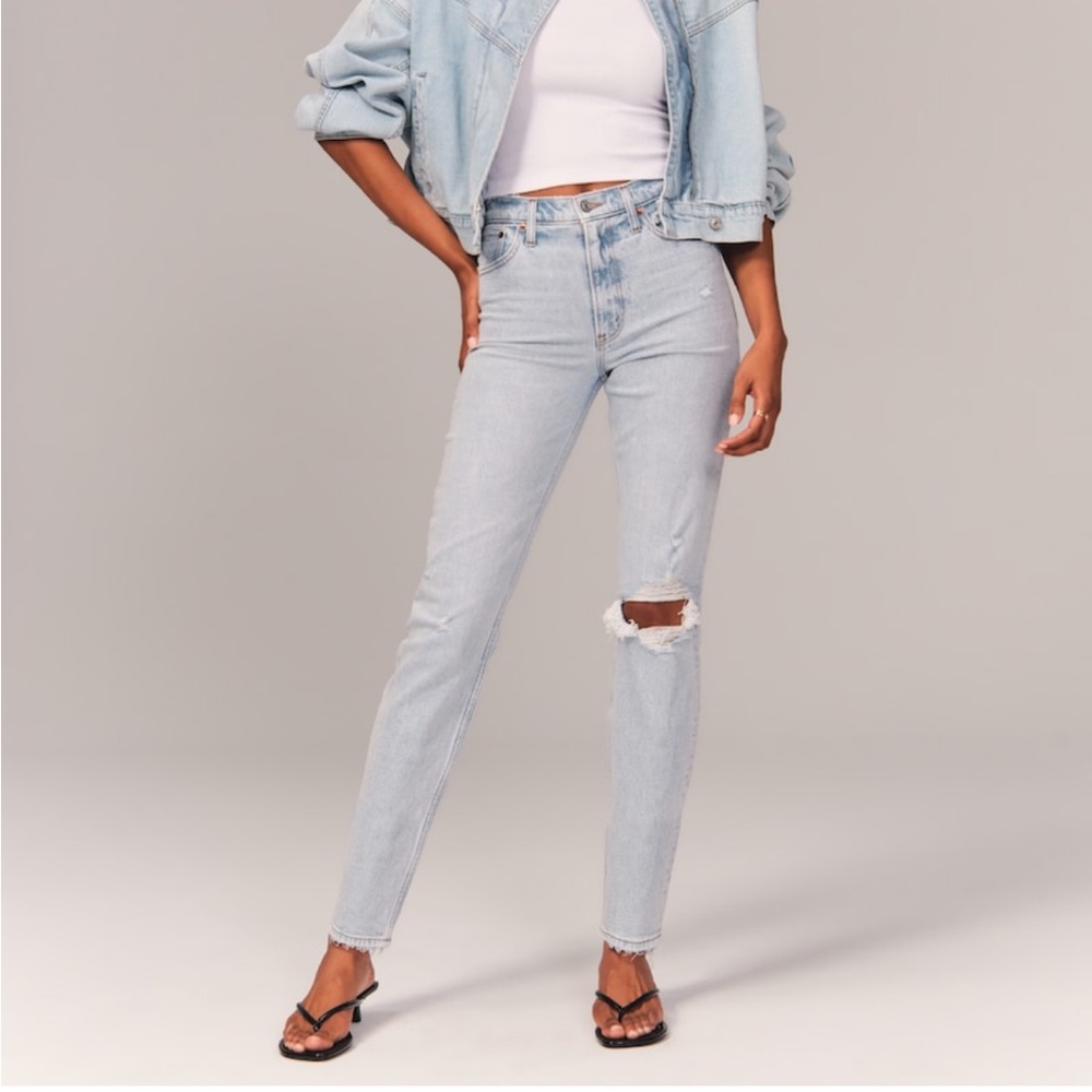 NWT Abercrombie & Fitch Mom Jeans